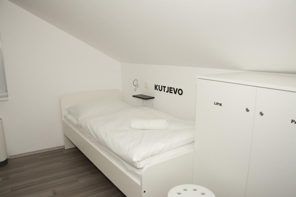 Hostel 101 Dalmatinac Vukovar Bagian luar foto