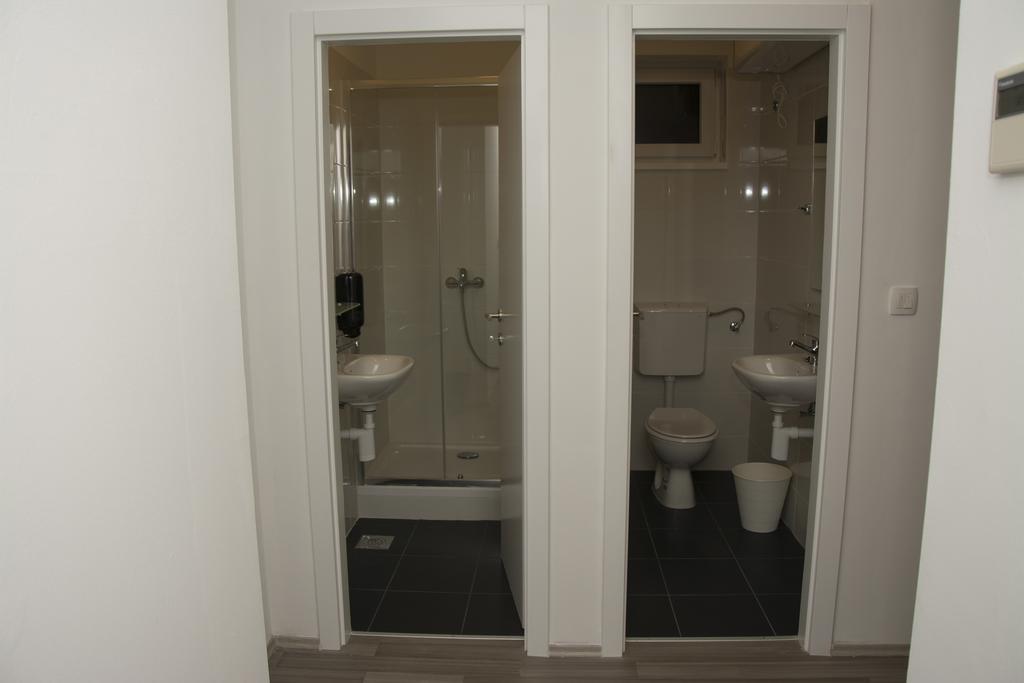 Hostel 101 Dalmatinac Vukovar Bagian luar foto